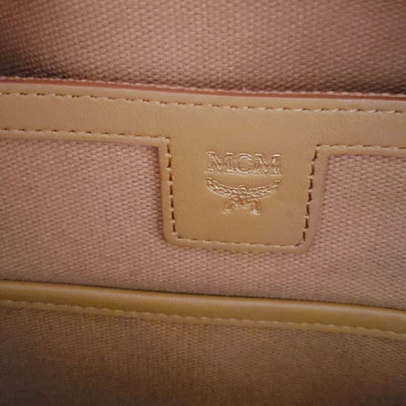 MCM Mini Classic Rabbit Backpack in Visetos BNWT - Picture 11 of 15